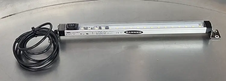 Used BANNER ENGINEERING WLS28-2XW285XMQ Light Source Equipment South Carolina US | Palmetto Automation #1160077
