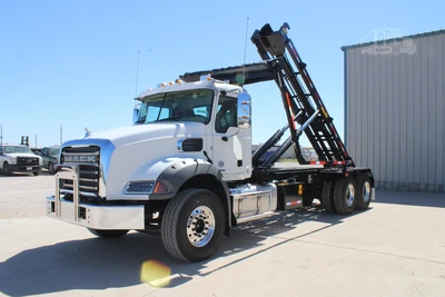 New | in-Stock 2025 MACK GRANITE 64BR Rolloff Trucks Texas US | Roll Off Truck World #1491930