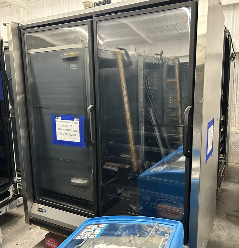7-0007 Hussmann RLN-2 2 Door Freezer