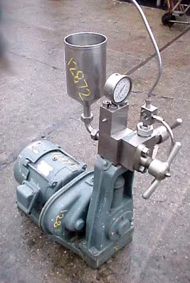 USED MANTON GAULIN LAB PILOT HOMOGENIZER HOMOGENIZER