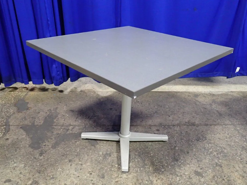Used _UNKNOWN_ _UNKNOWN_ Preparation Tables Ohio US | HGR 24 #740594