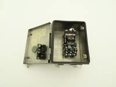 Allen-Bradley 509-ACD-1 Stainless Enclosed NEMA Motor Starter 600V 3PH
