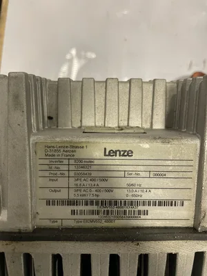 Lenze GKR06-2M VAK 100C32 Gearmotor with 8200 Motec 13346321 Inverter 3PH