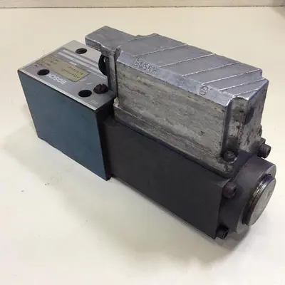 USED BOSCH 0 811 404 750