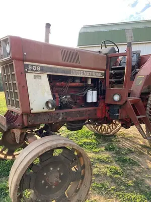 Used INTERNATIONAL HARVESTER 986 Utility Tractors Nebraska US | Trustworthy Equipment #1403645