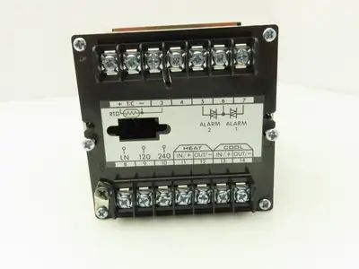 Athena Controls 6075-T-E2 Digital Temperature Controller Module 120-240V 0-2000F