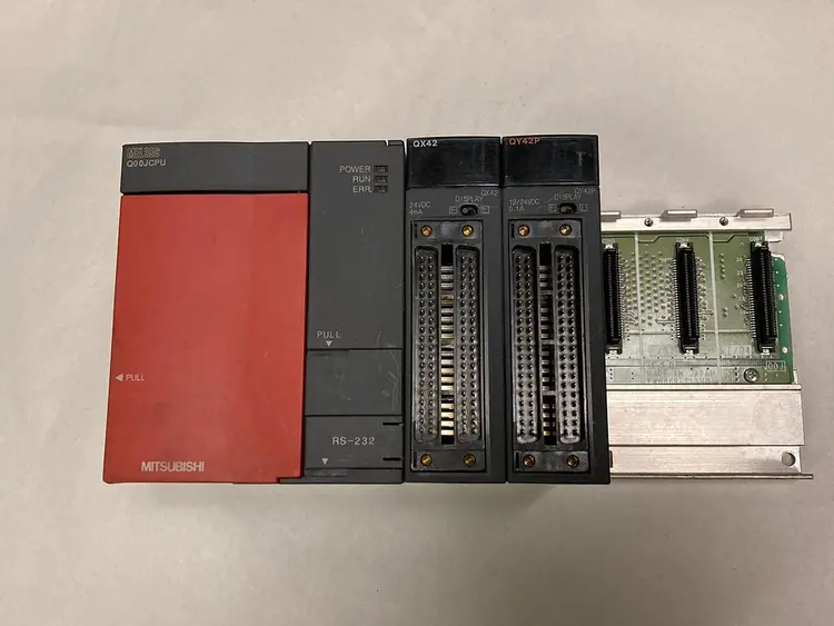 Used MITSUBISHI Q00JCPU Power Supplies Ohio US | Surplus Asset Holdings #1239143
