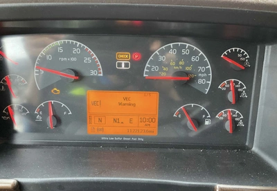 USED 2014 VOLVO VNL 6X4