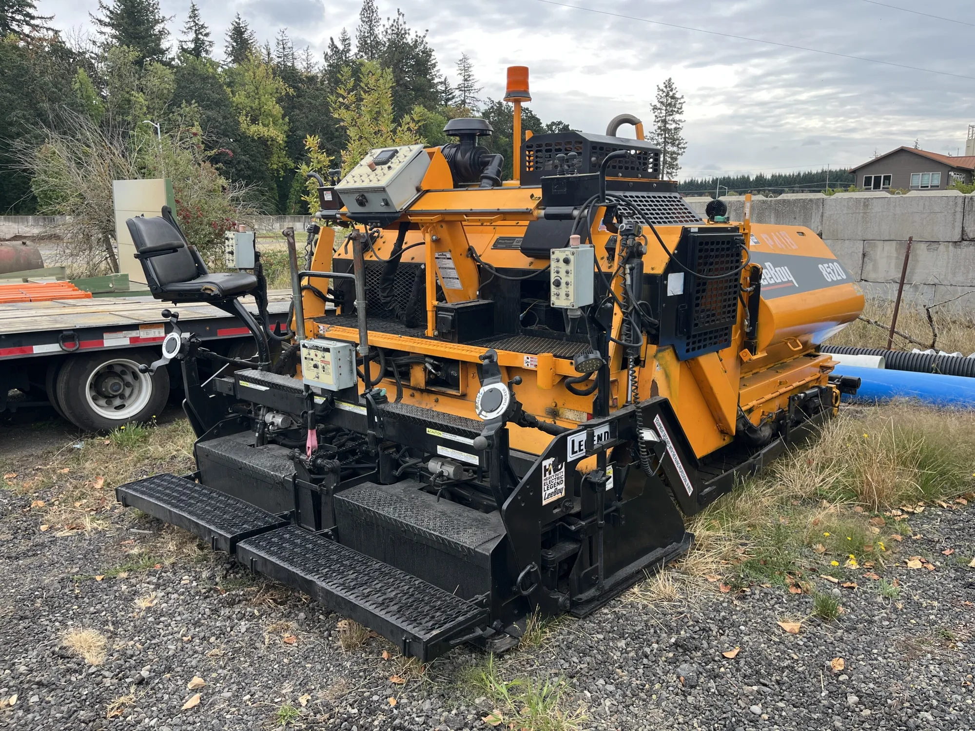 Used 2018 _UNKNOWN_ _UNKNOWN_ Tracked Pavers Oregon US | KNM Equipment Sales & Service #1458076