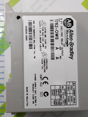 ALLEN-BRADLEY 1762-OW8 MICROLOGIX RELAY OUTPUT MODULE