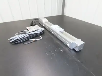 IAI Robo Cylinder w/Pulse Motor & Brake 30mm Lead 300mm Stroke 5m Cable 24VDC