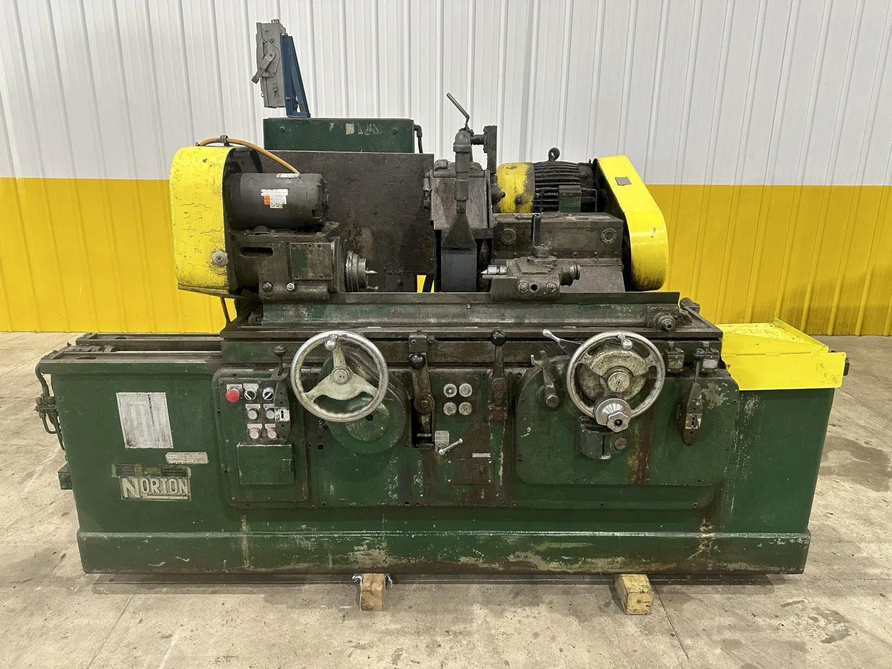 USED NORTON 6 X 30 CTU