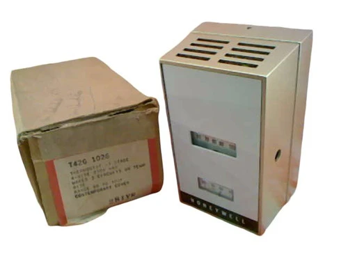 Honeywell T42G1026 Thermostat [New]