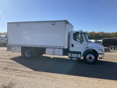 Used 2017 FREIGHTLINER GLIDER KIT Box trucks Michigan US | Miedema Asset Management Group #1579188