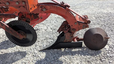 USED MASSEY FERGUSON 345