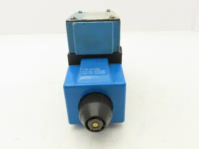 Used VICKERS _UNKNOWN_ Valves/Fittings Indiana US | Arrow Industrial #1316970