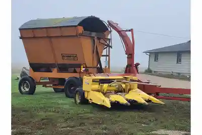 Used NEW HOLLAND FP230 Forage Harvester North Dakota US | Trustworthy Equipment #1403435
