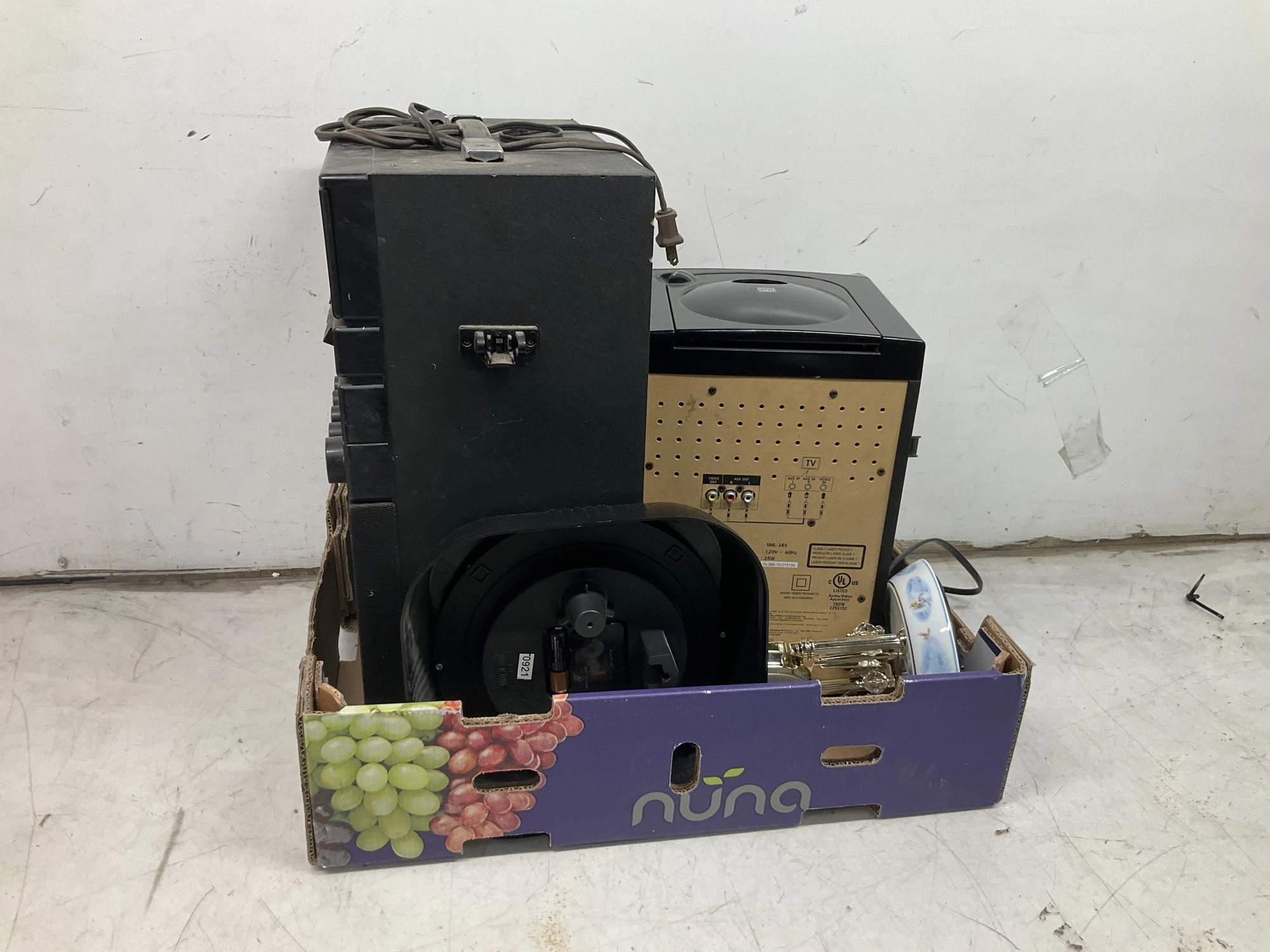 Used _UNKNOWN_ _UNKNOWN_ Commercial Audio/Visual Equipment Michigan US | Miedema Asset Management Group #1411233