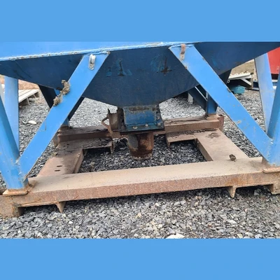 1.2yd Square Steel Hopper