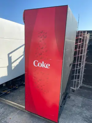 Used True _UNKNOWN_ Display Refrigerators Illinois US | Falcon Restaurant Supply #1376877