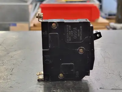 USED SQUARE D QOB120