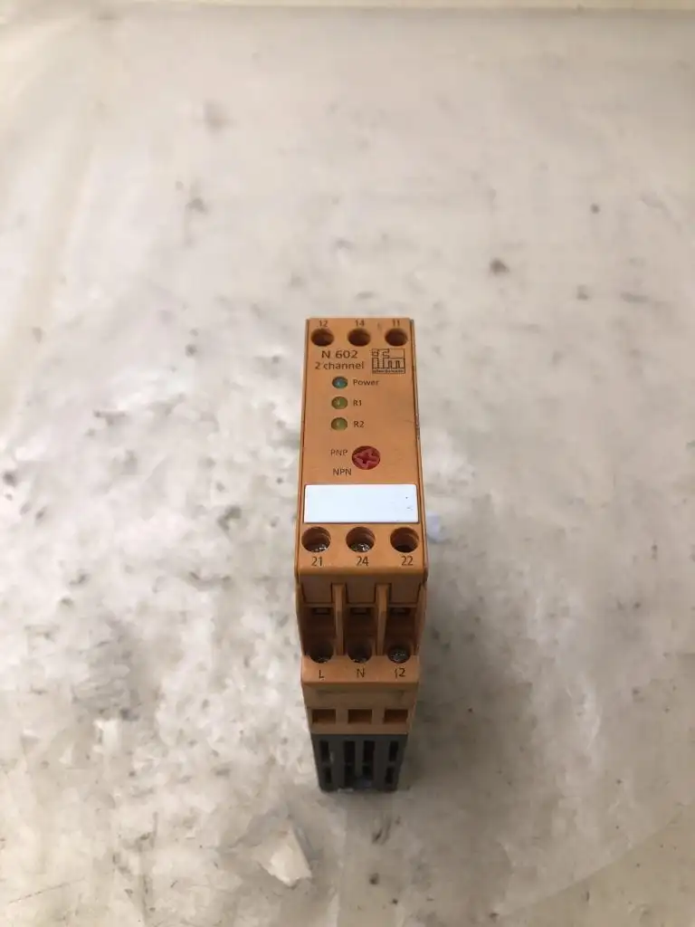 IFM DN0200 2-Channel Switching Amplifier 24VDC 250V 4A