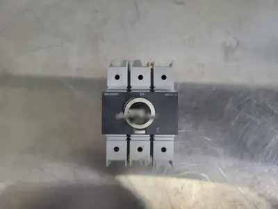 USED SOCOMEC 22013003