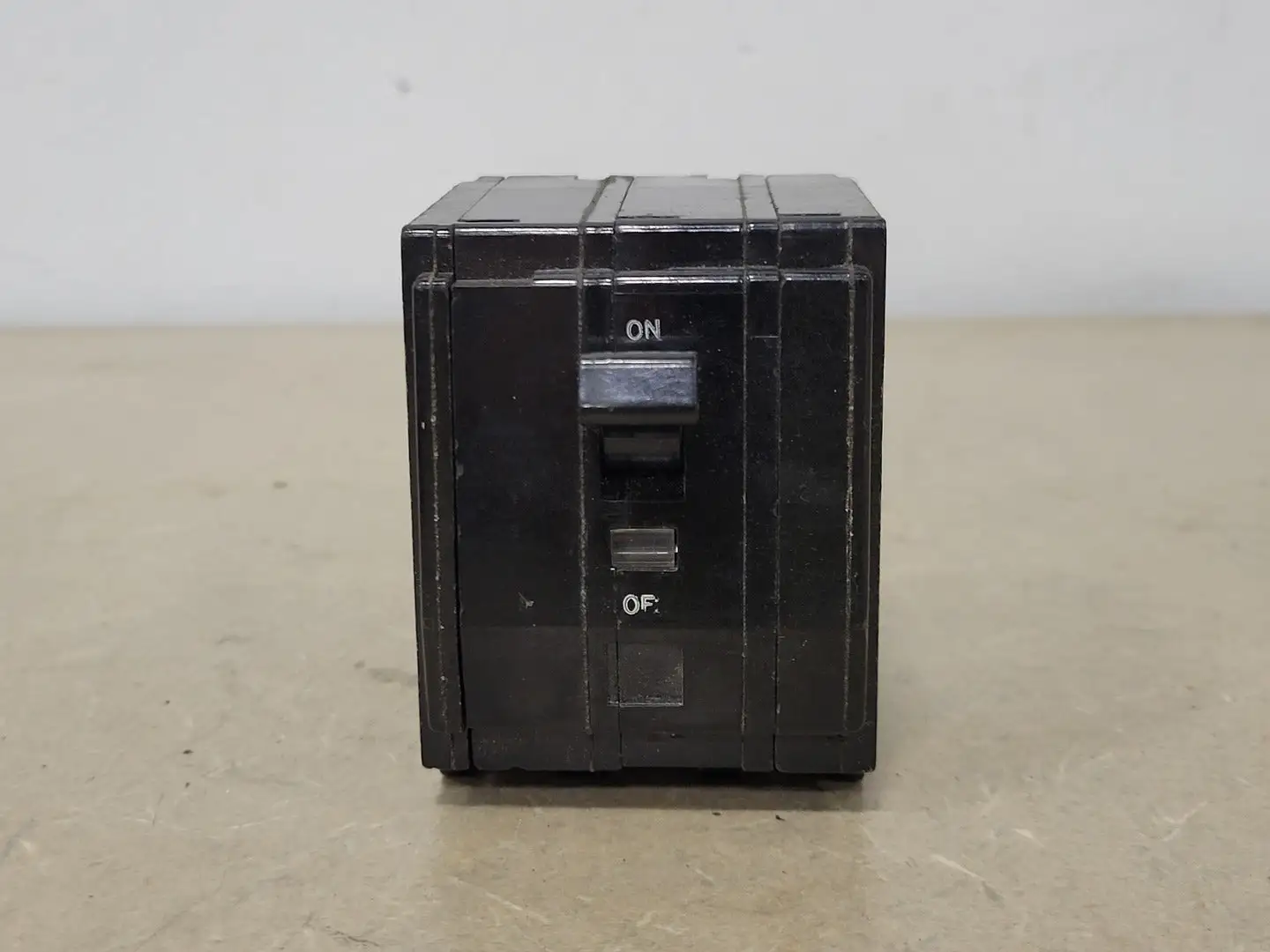 Used SQUARE D QO315 Switchgears British Columbia CA | Lenmark #409280