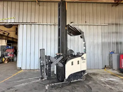 USED 2017 CROWN RM6095S-45