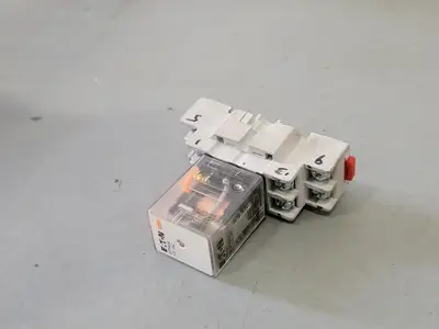 USED EATON D7PR2A