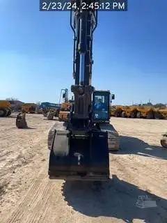 Used 2023 HYUNDAI HX380AL Excavators Texas US | National Equipment Dealers #1422399