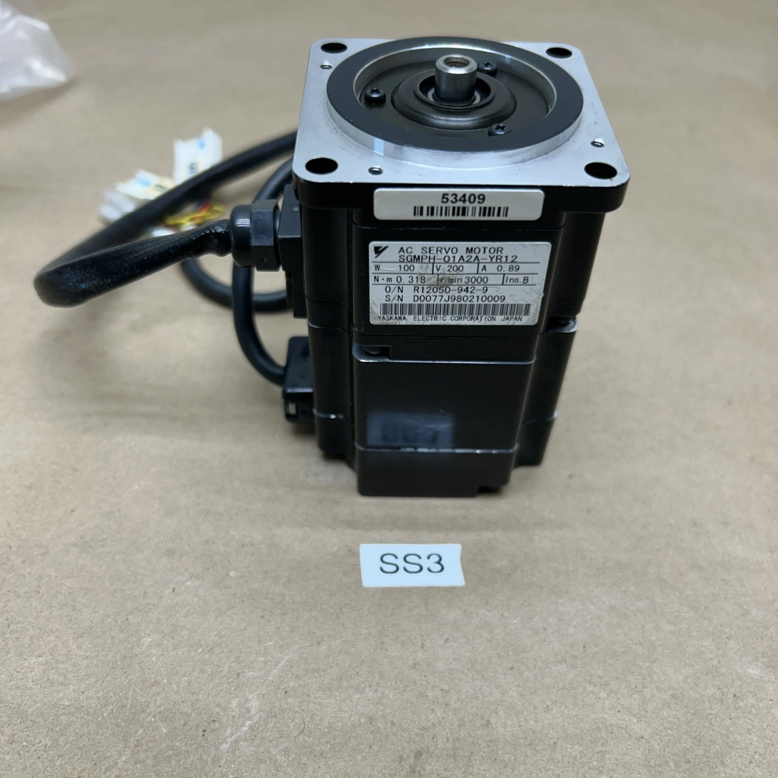 USED Yaskawa SGMPH-01A2A-YR12