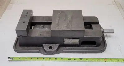 Used KURT D60 - 6" Misc Industrial Equipment Kentucky US | Aucto #687864