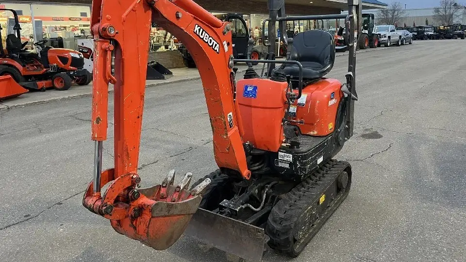 USED 2019 Kubota K008-3