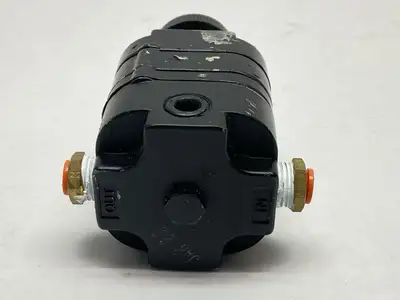 USED INGERSOLL RAND PRECISION PRESSURE REGULATOR 150 PSI MAX