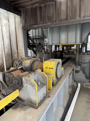 2000 TON HEAVY DUTY 4-POST HYDRAULIC PRESS, USED FOR STRAIGHTENING PIPE & BAR: YOBRO #25137