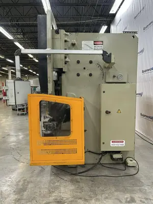 Used US INDUSTRIAL US33013ACR Press Brakes Georgia US | The Equipment Hub #1125154