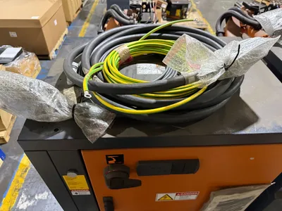 USED 2015 KUKA KR16 L6-2 + KR C4 NA