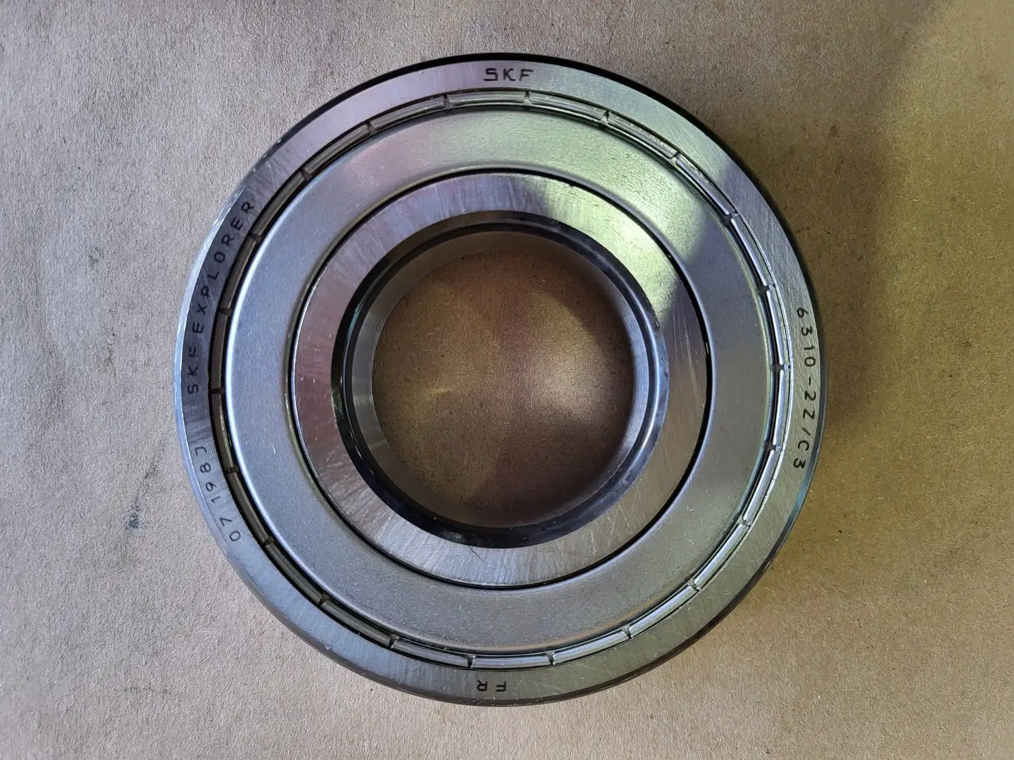 NEW SKF 6310-2Z/C3