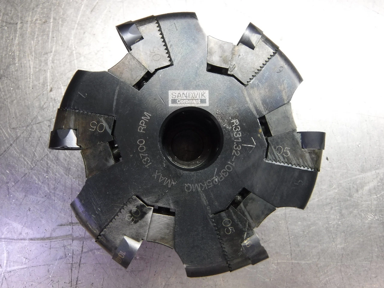 Sandvik 103mm Indexable Slot Mill Cutter 25mm Arbor R331.32-103R25KMQ (LOC2811A)