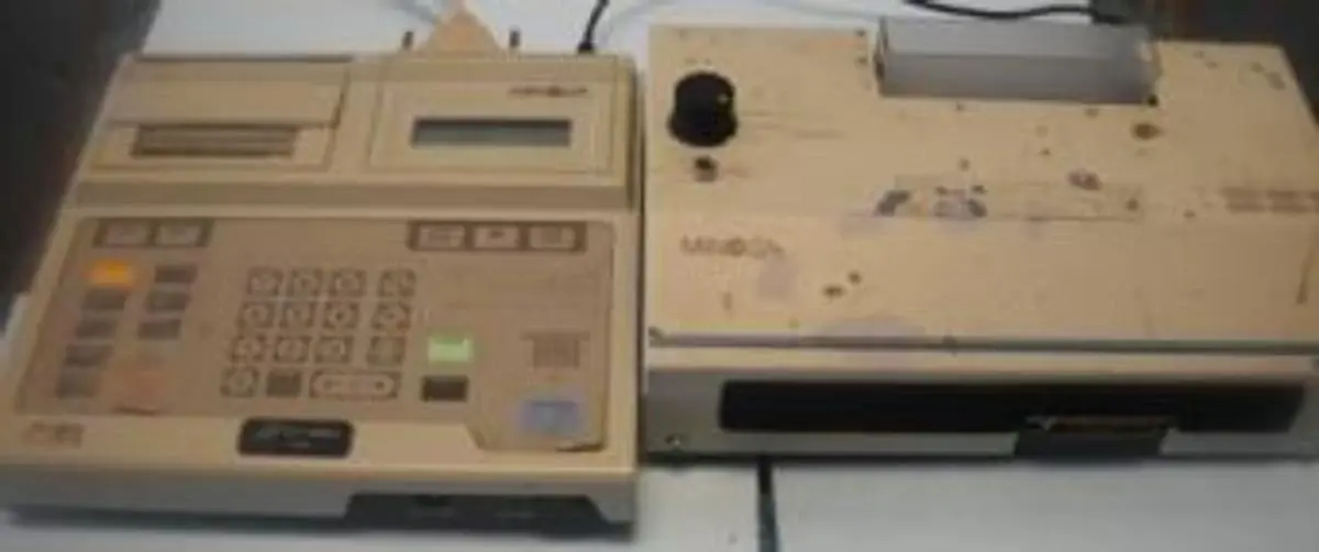 Used MINOLTA PFP-7 Spectrophotometers Texas US | Bamko Surplus Process Equipment #938192