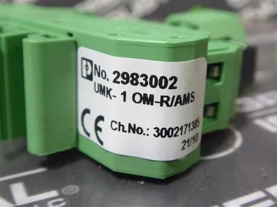 Phoenix Contact UMK-1 OM-R/AMS Optocoupler Module 2983002 Used