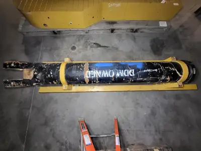 USED 2012 CATERPILLAR 3679004
