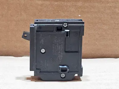New | in-Stock SCHNEIDER ELECTRIC CHOM120 Switchgears British Columbia CA | Lenmark #1438324