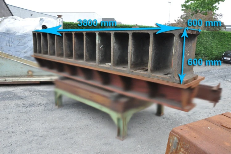 Used CLAMPING BLOC 3800 X 600 X 600 MM Angle Plates BE | Apt International N.V #366359
