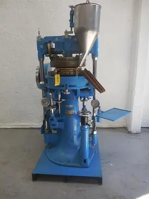 Manesty model BB3B 35 station rotary tab press
