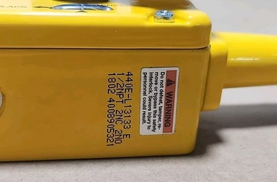 NEW Allen-Bradley 440E-L13133
