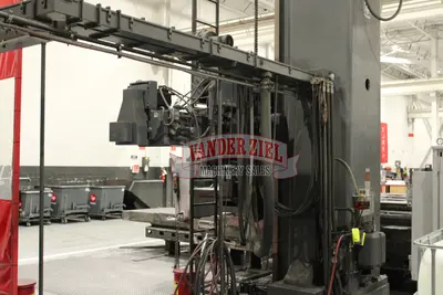Giddings & Lewis 6' x 12' Boring Mill with 6" Spindle and Probing