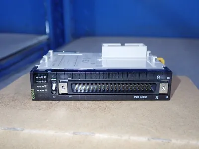 NEW OMRON CJ1W0D231
