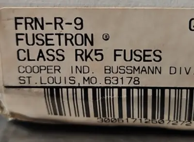 Bussmann FRN-R-9 Time-Delay Fuse Box W/ 8 Loc4D46
